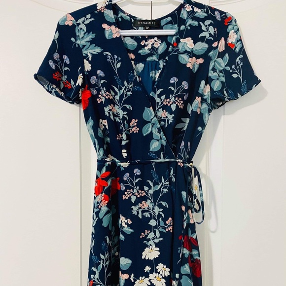 Dynamite Summer Dress XS. Sits Above Knee. - Picture 1 of 2